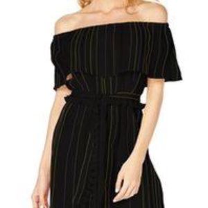 Michael Stars NWT OffShoulder Beach Ruffle Dress L
